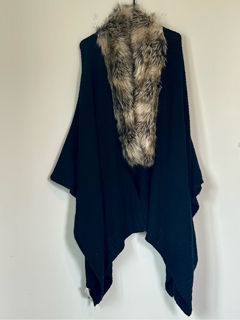Merona Black Knit Cape with Faux Fur Trim